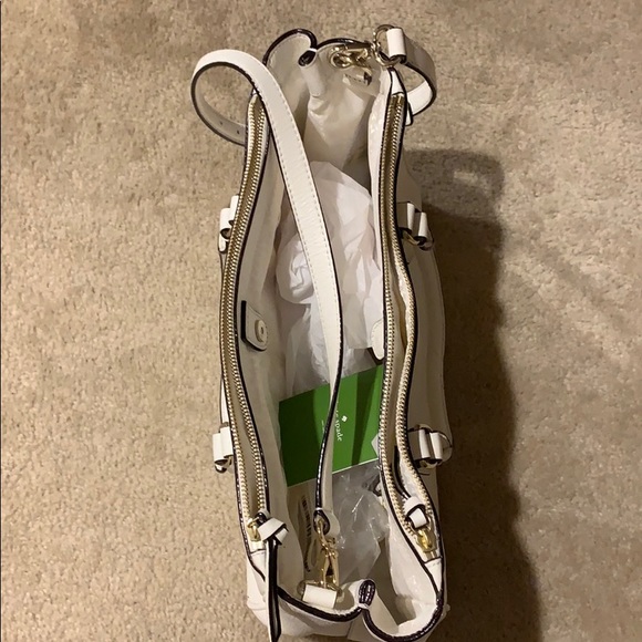 Beautiful Kate Spade satchel or crossbody - Picture 2 of 8